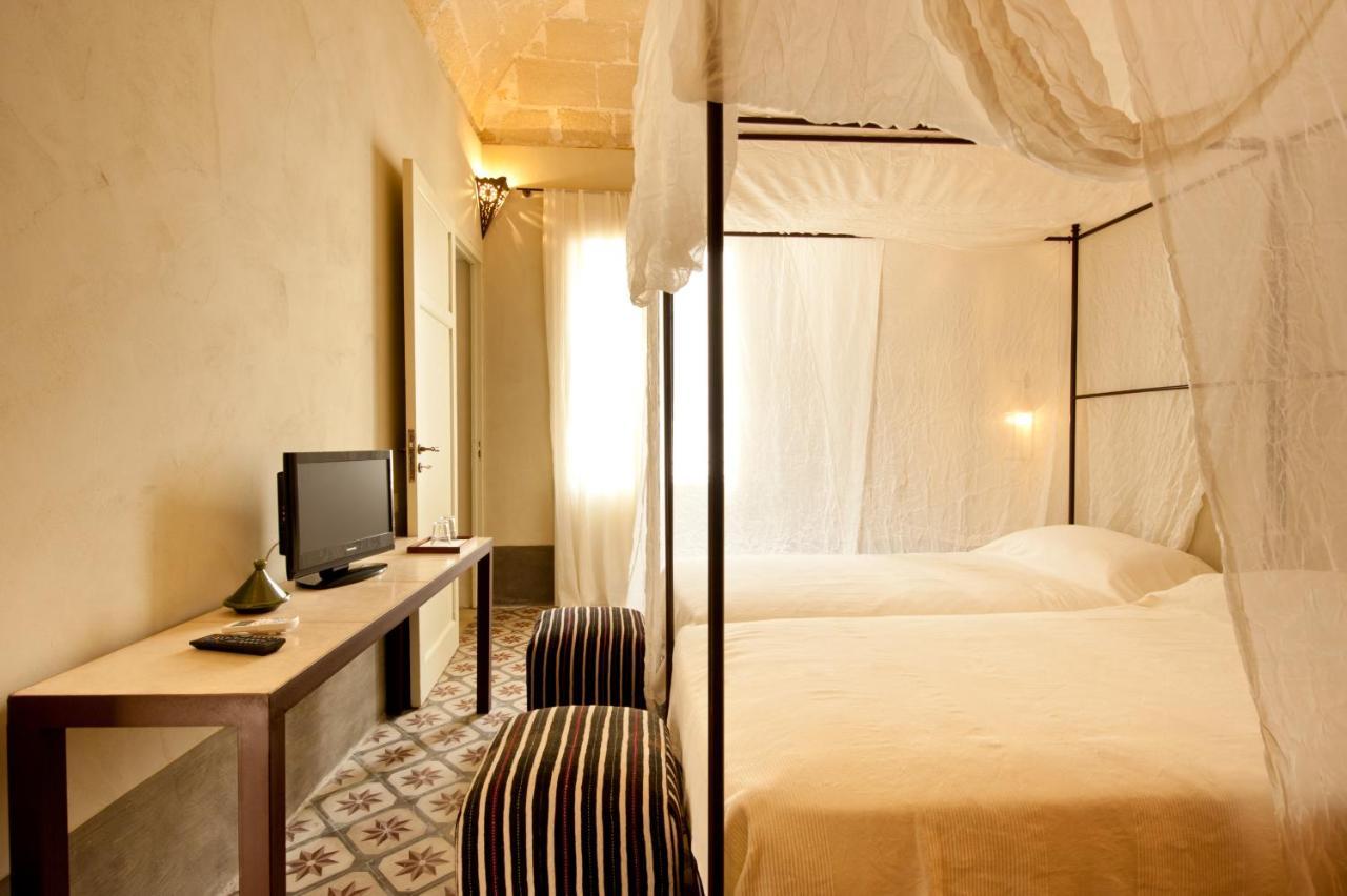 La Casa Dell'Arancio Bed & Breakfast ฟาวีญานา ภายนอก รูปภาพ