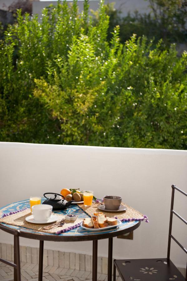 La Casa Dell'Arancio Bed & Breakfast ฟาวีญานา ภายนอก รูปภาพ