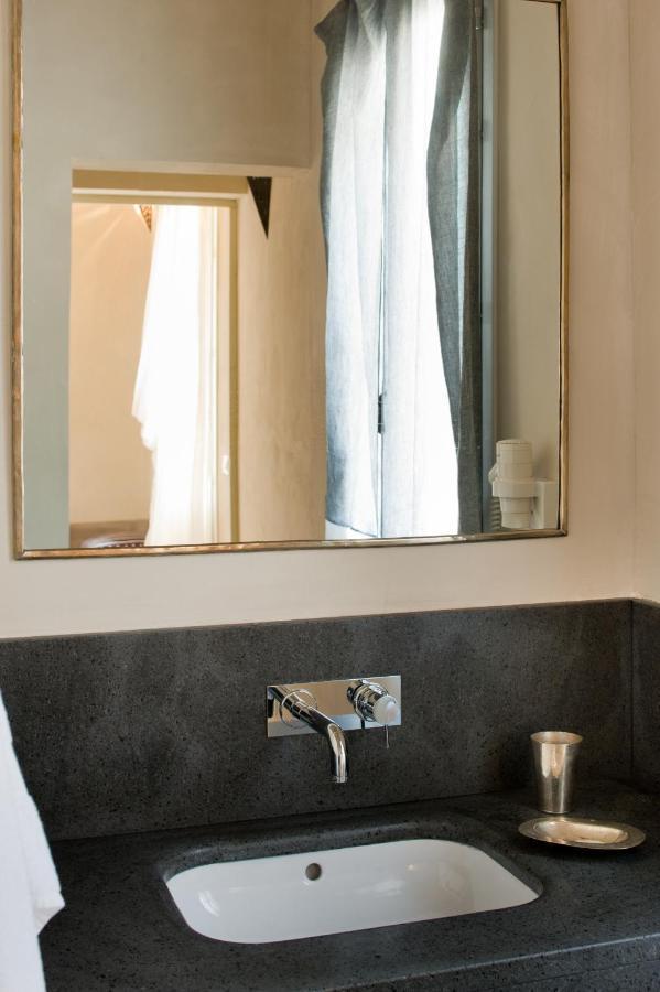 La Casa Dell'Arancio Bed & Breakfast ฟาวีญานา ภายนอก รูปภาพ