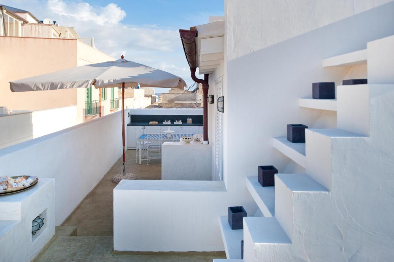 La Casa Dell'Arancio Bed & Breakfast ฟาวีญานา ภายนอก รูปภาพ