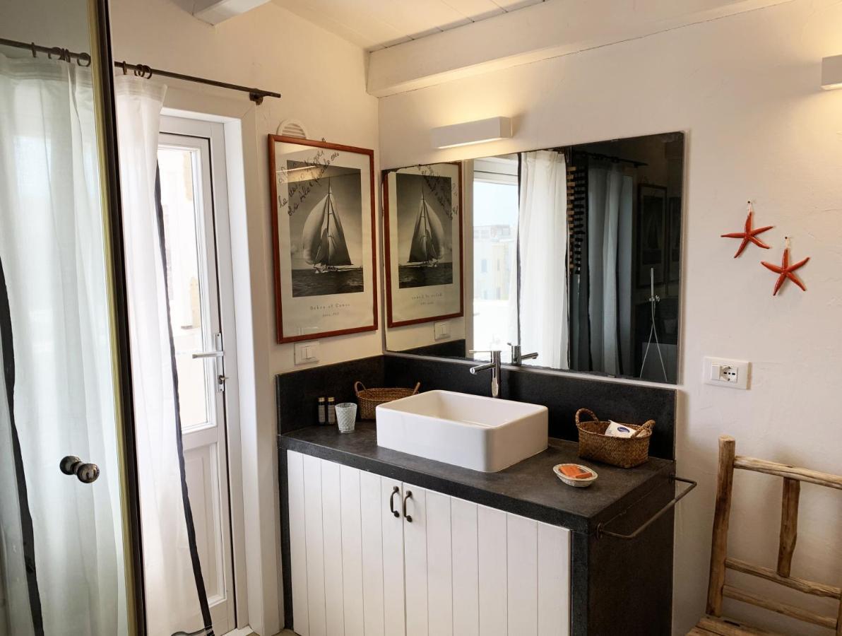 La Casa Dell'Arancio Bed & Breakfast ฟาวีญานา ภายนอก รูปภาพ