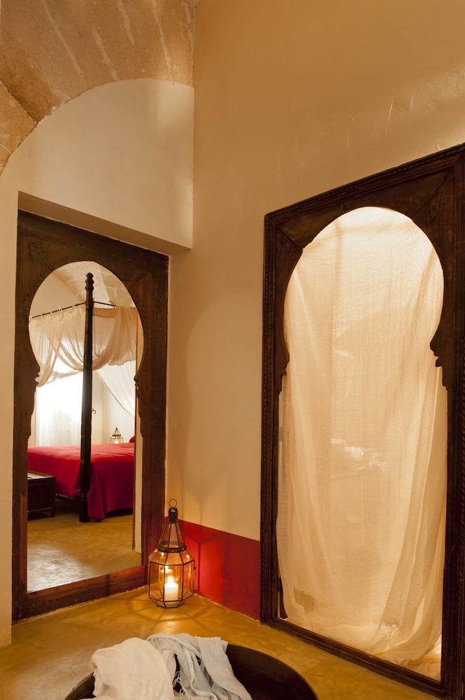 La Casa Dell'Arancio Bed & Breakfast ฟาวีญานา ภายนอก รูปภาพ